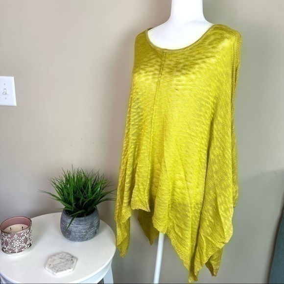 L Love womens small medium neon yellow woven lightweight poncho - Picture 1 of 8